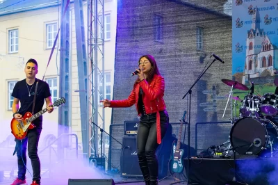 Őszi kavalkád Pétervására 04 B-SOUND hangosítás